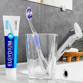 Elgydium Diffusion Medium Toothbrush